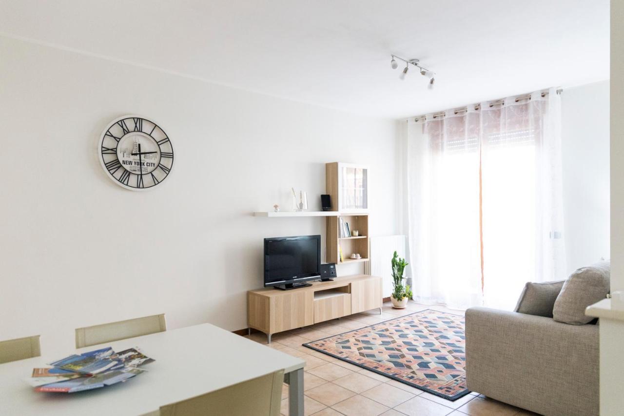 Vanilla - Cozy Apartment With Private Terrace Arona Esterno foto